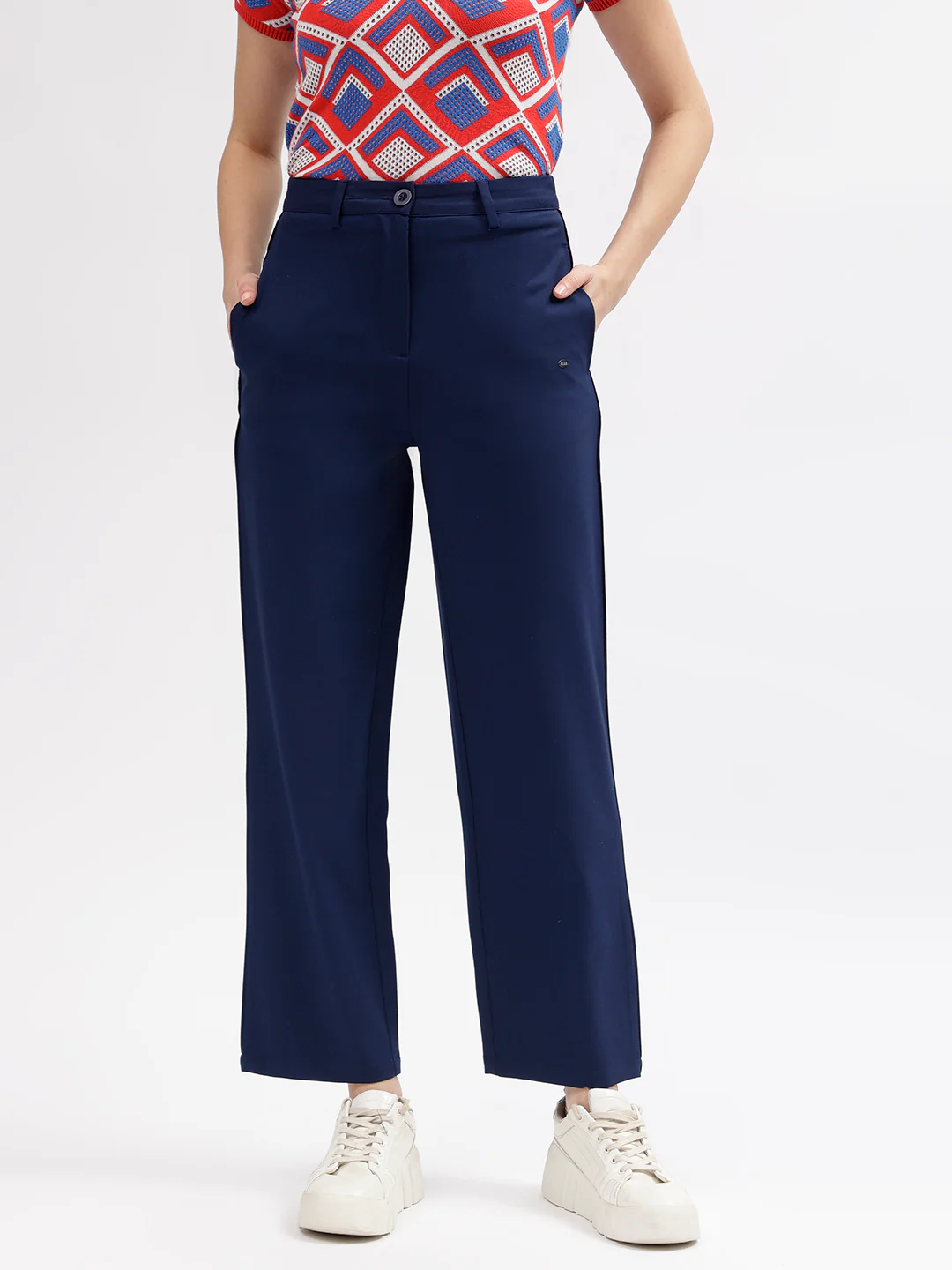 Women regular trousers
